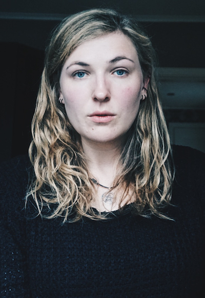 Portrait von Nina